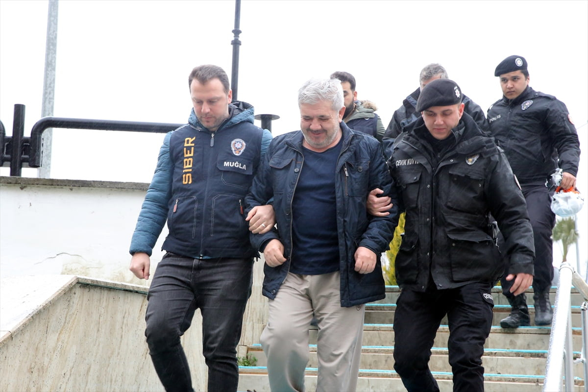 Muğla'da sahte sosyal medya hesapları üzerinden Cumhurbaşkanı ve kamu görevlilerine hakaret...