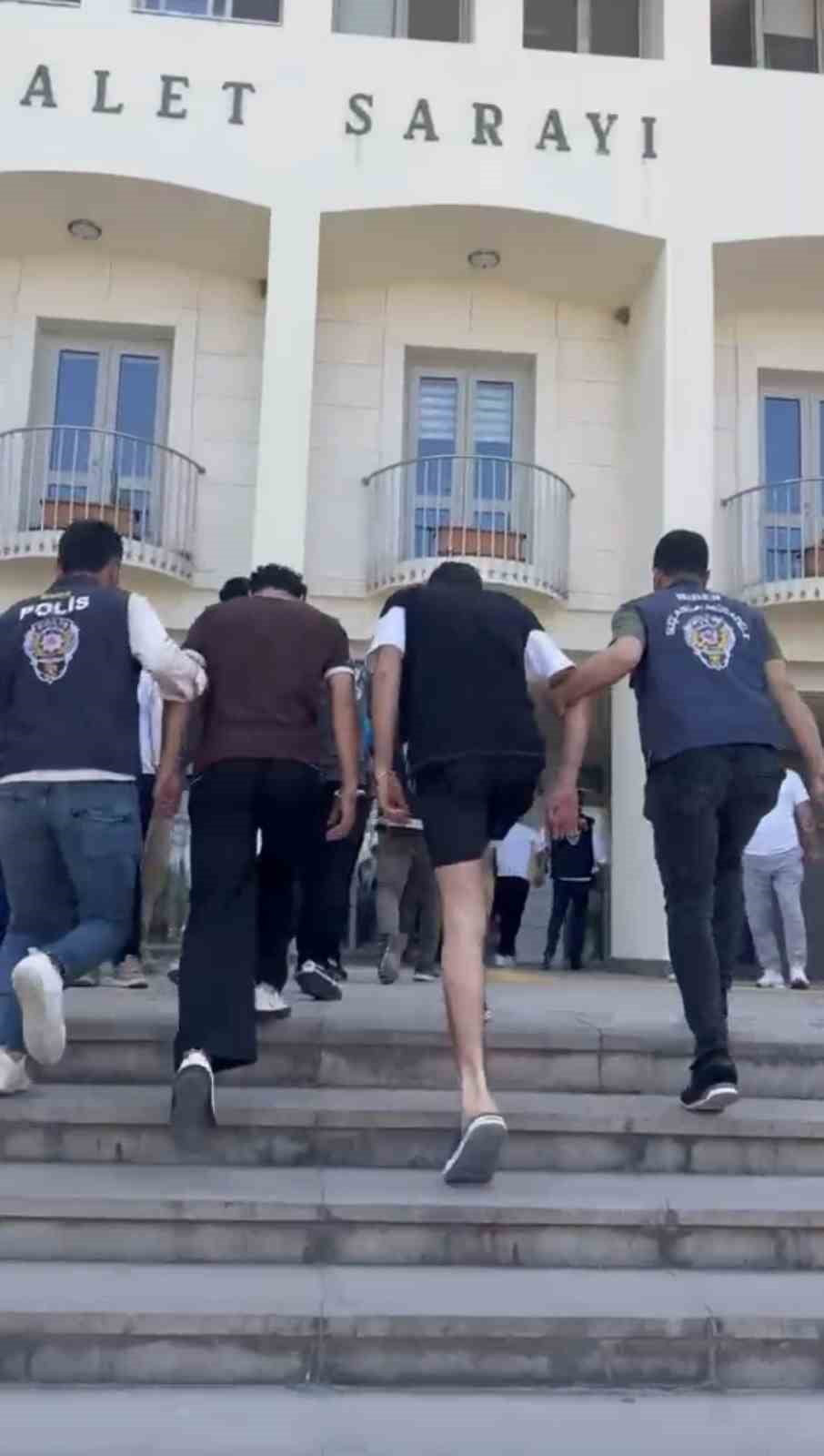 MUĞLA'NIN BODRUM İLÇESİNDE TELEGRAM UYGULAMASI ÜZERİNDEN ÇOCUK İSTİSMARI GÖRÜNTÜLERİ SATIN ALAN 8...