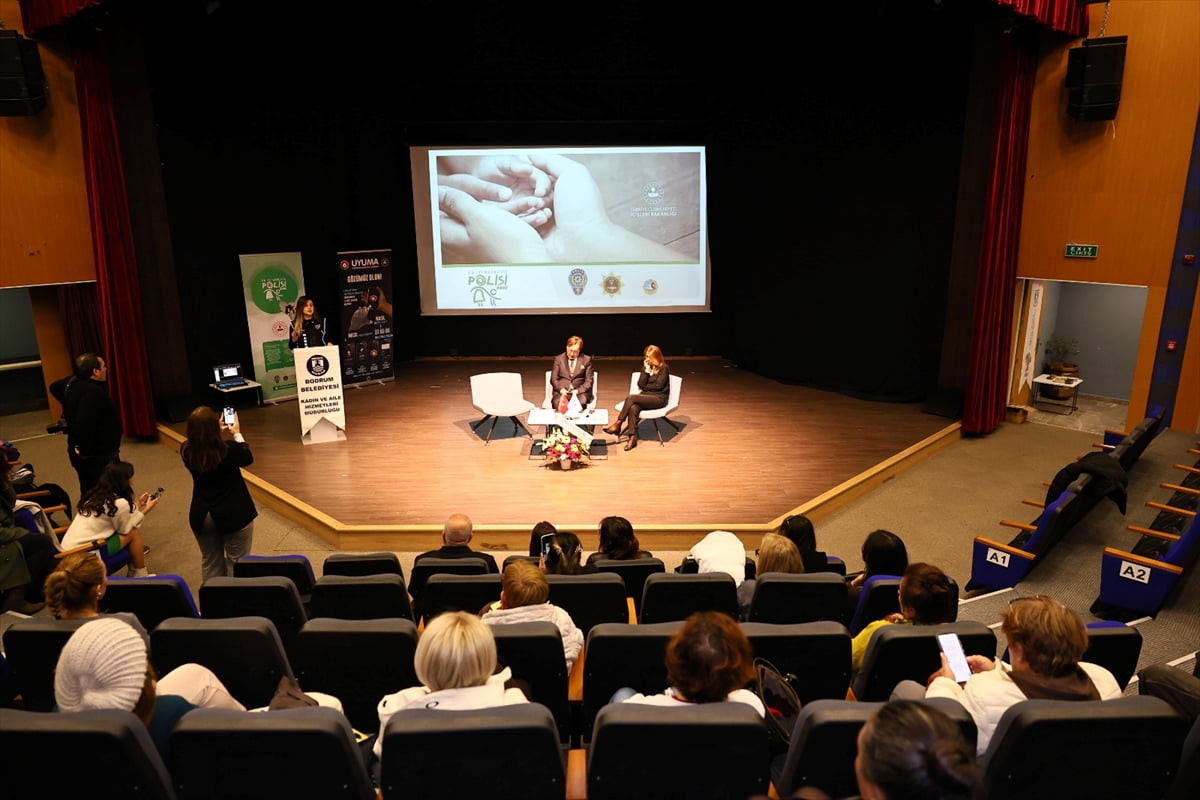 Muğla'nın Bodrum ilçesinde, toplumsal bilinci artırmak amacıyla "Madde Bağımlılığı ile Mücadelede...