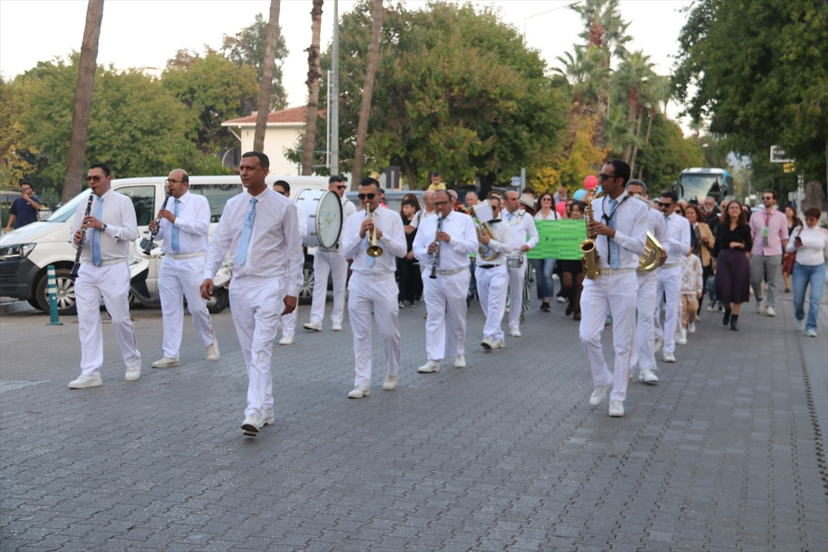 Muğla'nın Fethiye ilçesinde bu yıl 3'üncüsü düzenlenen "Fethiye Uluslararası Film Festivali"...