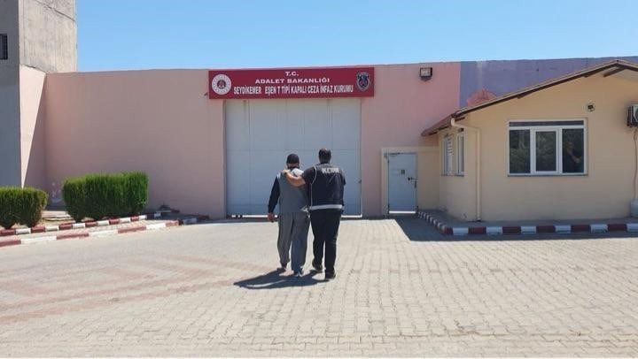 MUĞLA'NIN FETHİYE İLÇESİNDE DÜZENLENEN OPERASYONDA BİR ŞAHSIN ÜZERİNDE VE ARACINDA YAPILAN ARAMADA...