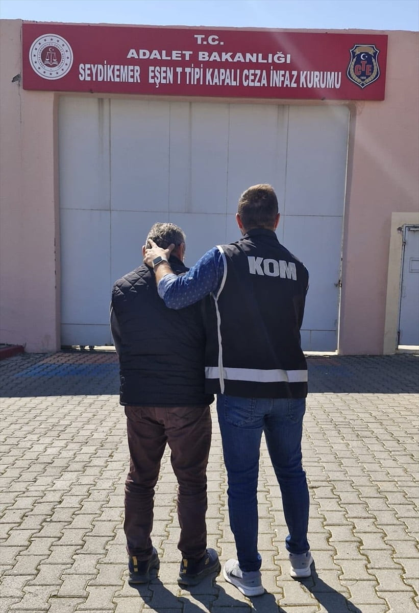 Muğla'nın Fethiye ilçesinde, Fetullahçı Terör Örgütü (FETÖ) üyeliğinden hakkında 7 yıl 6 ay...