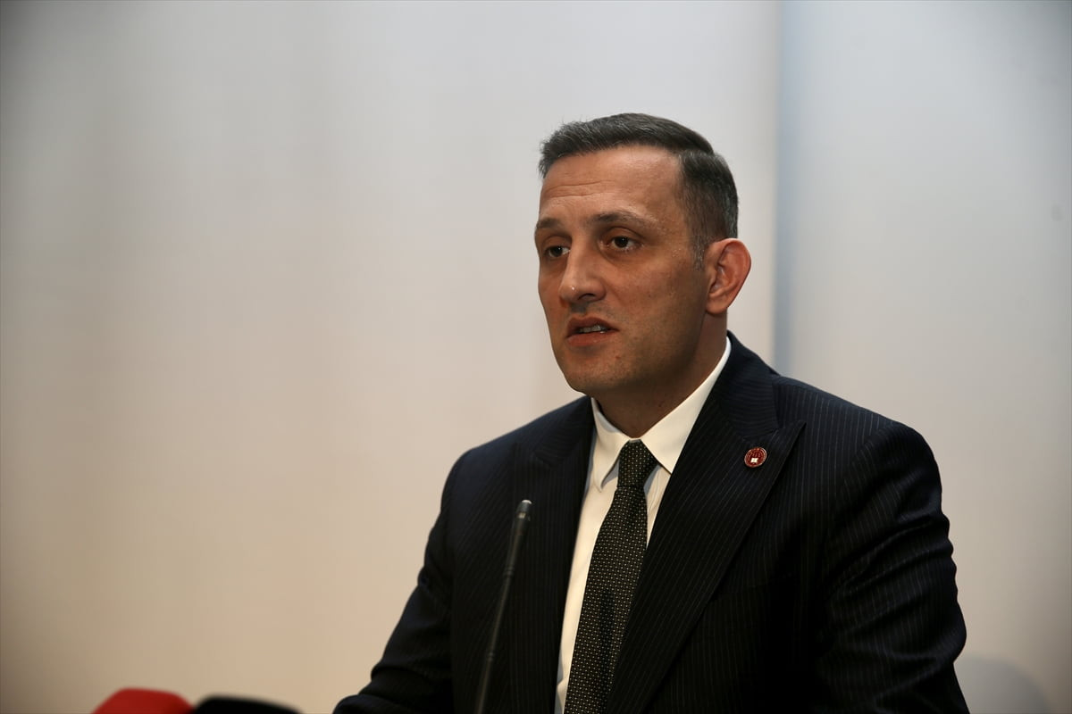 Muğla'nın Fethiye ilçesinde üniversite öğrencileri, bilişim sistemleri kullanılarak işlenen...