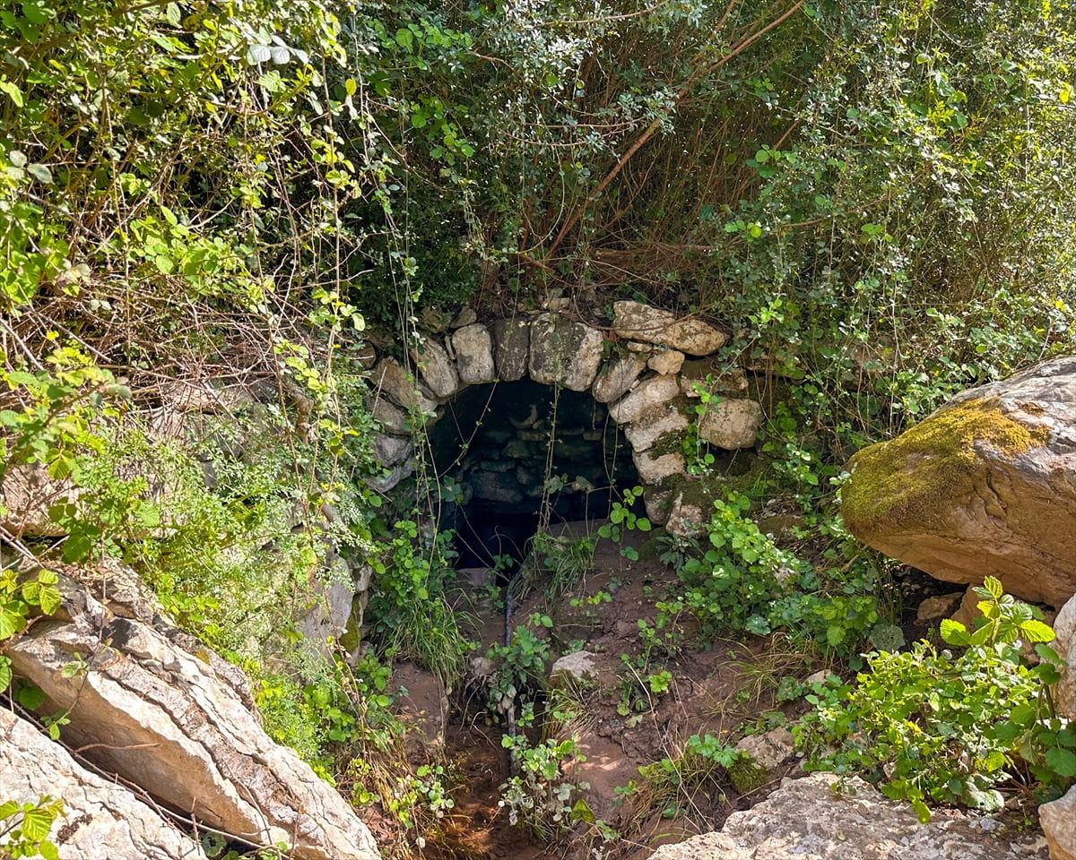 Muğla'nın Marmaris ilçesinde geç Osmanlı dönemine ait çeşmede yapılacak koruma çalışması için...