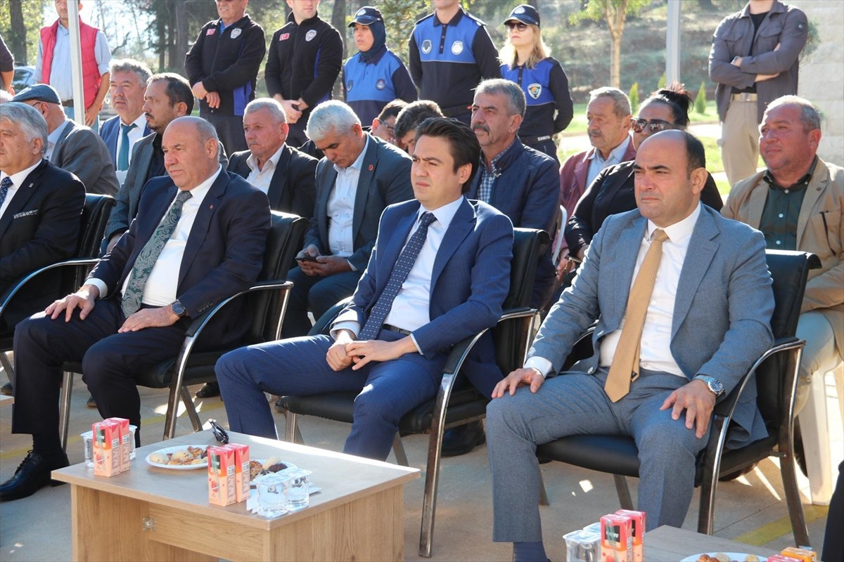 Muğla'nın Seydikemer ilçesinde yapımı tamamlanan TOKİ konutları hak sahiplerine törenle teslim...