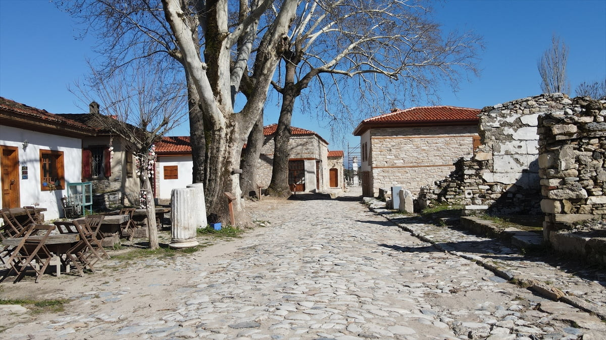 Muğla'nın Yatağan ilçesinde, UNESCO Dünya Mirası Geçici Listesi'nde yer alan Stratonikeia Antik...