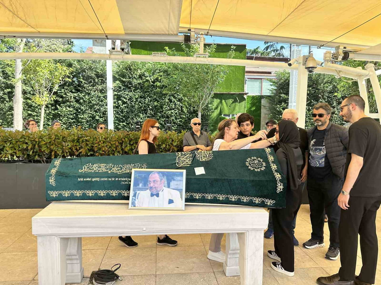 MUĞLA’NIN BODRUM İLÇESİNDE TEDAVİ GÖRDÜĞÜ HASTANEDE HAYATINI KAYBEDEN GAZETECİ VE TELEVİZYON...