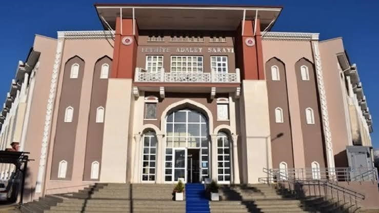 MUĞLA’NIN FETHİYE İLÇESİNDE 20 YIL ÖNCE KAYBOLAN 17 YAŞINDAKİ YASEMİN DERMENCİ’NİN ÖLDÜRÜLEREK...