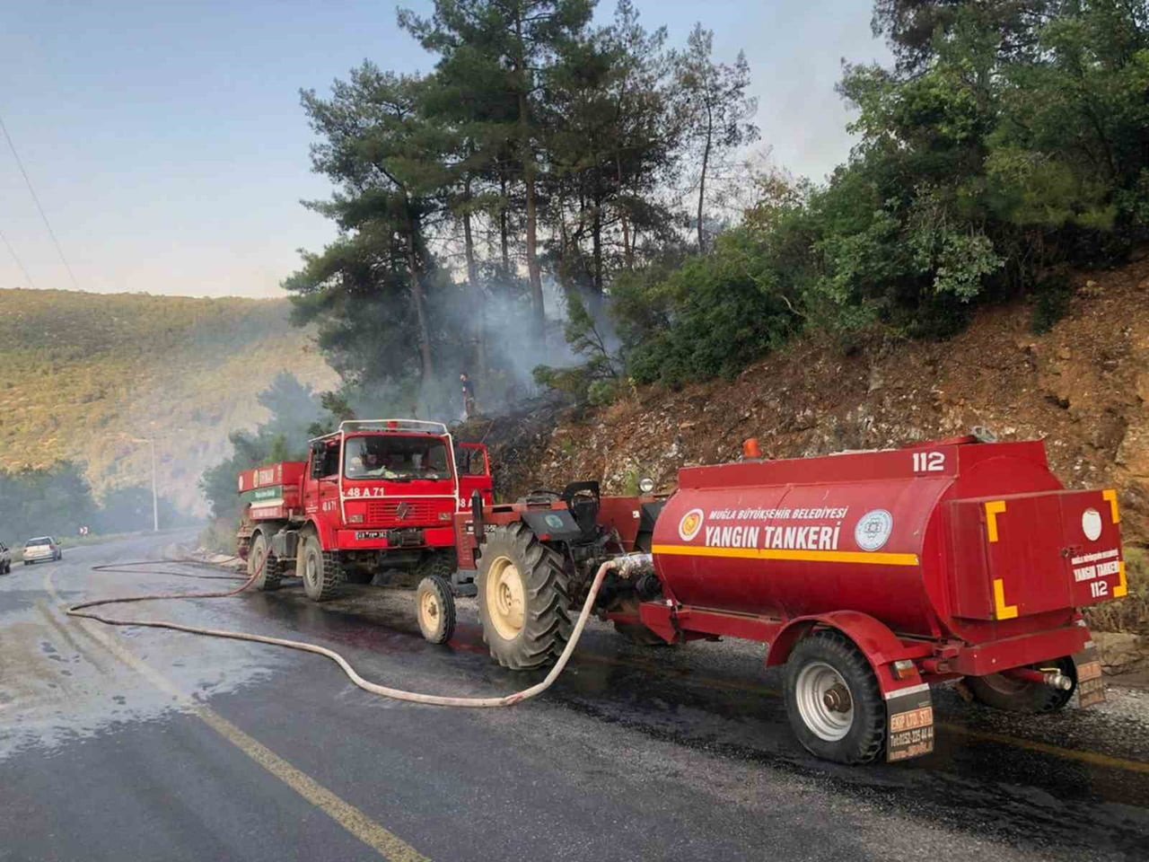 MUĞLA’NIN MENTEŞE İLÇESİ KIRSAL ÇİFTLİK VE KAFACA MAHALLELERİ ARASINDA ÇIKAN ORMAN YANGINI...