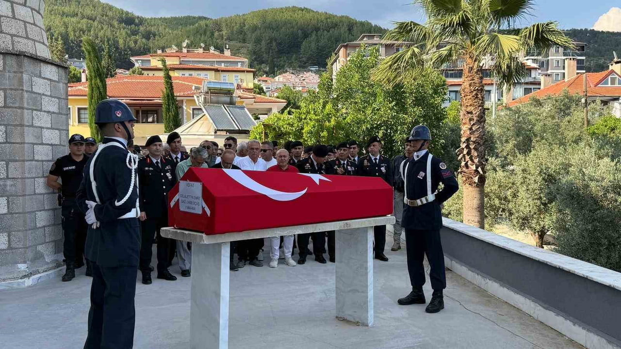 MUĞLA’NIN MENTEŞE İLÇESİNDE HAYATINI KAYBEDEN 61 YAŞINDAKİ EMEKLİ ASTSUBAY GAZİSİ CELALETTİN EMRE...
