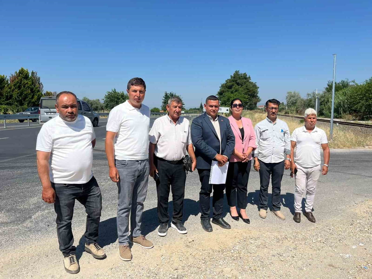 MUHTARLARDAN KARAYOLLARINA REFÜJ TEPKİSİ