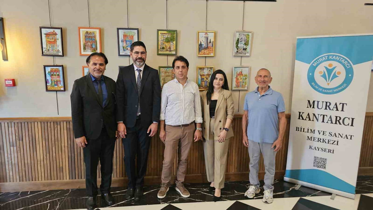 MURAT KANTARCI BİLİM VE SANAT MERKEZİ ÖĞRENCİLERİNİN HAYALLERİNİ TUVALE YANSITTIĞI RENK VE İZ...