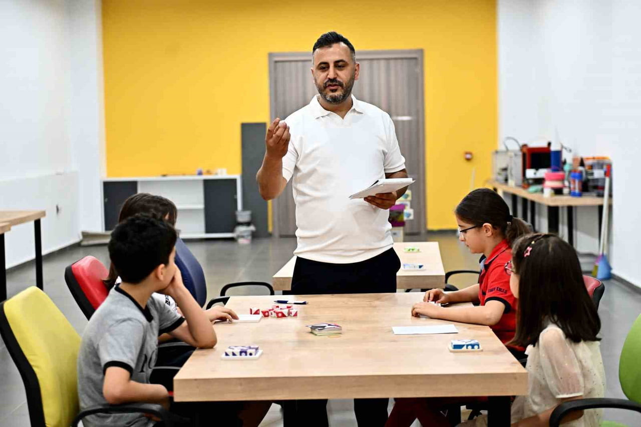 MURATPAŞA BELEDİYESİ ABDULLAH SEVİMÇOK SİVİL TOPLUM VE İNOVASYON MERKEZİ (ASSİM), 8-13 YAŞ GRUBU...
