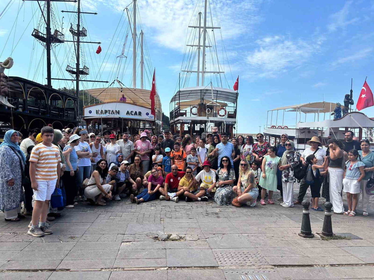 MURATPAŞA BELEDİYESİ, ADALYA VAKFI ENGELSİZ KAFE’DE EĞİTİM GÖREN ÖZEL GEREKSİNİMLİ BİREYLER VE...