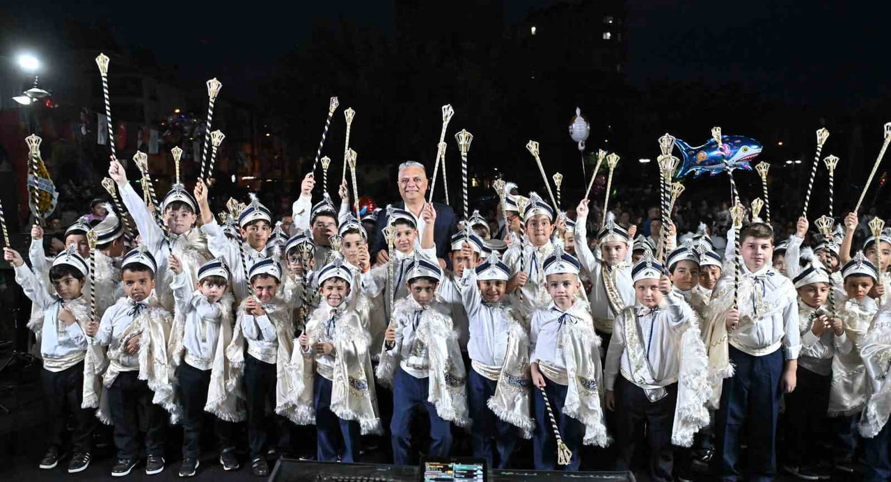 MURATPAŞA BELEDİYESİ'NİN HER YIL İHTİYAÇ SAHİBİ AİLELERİN ÇOCUKLARI İÇİN DÜZENLEDİĞİ ‘12....