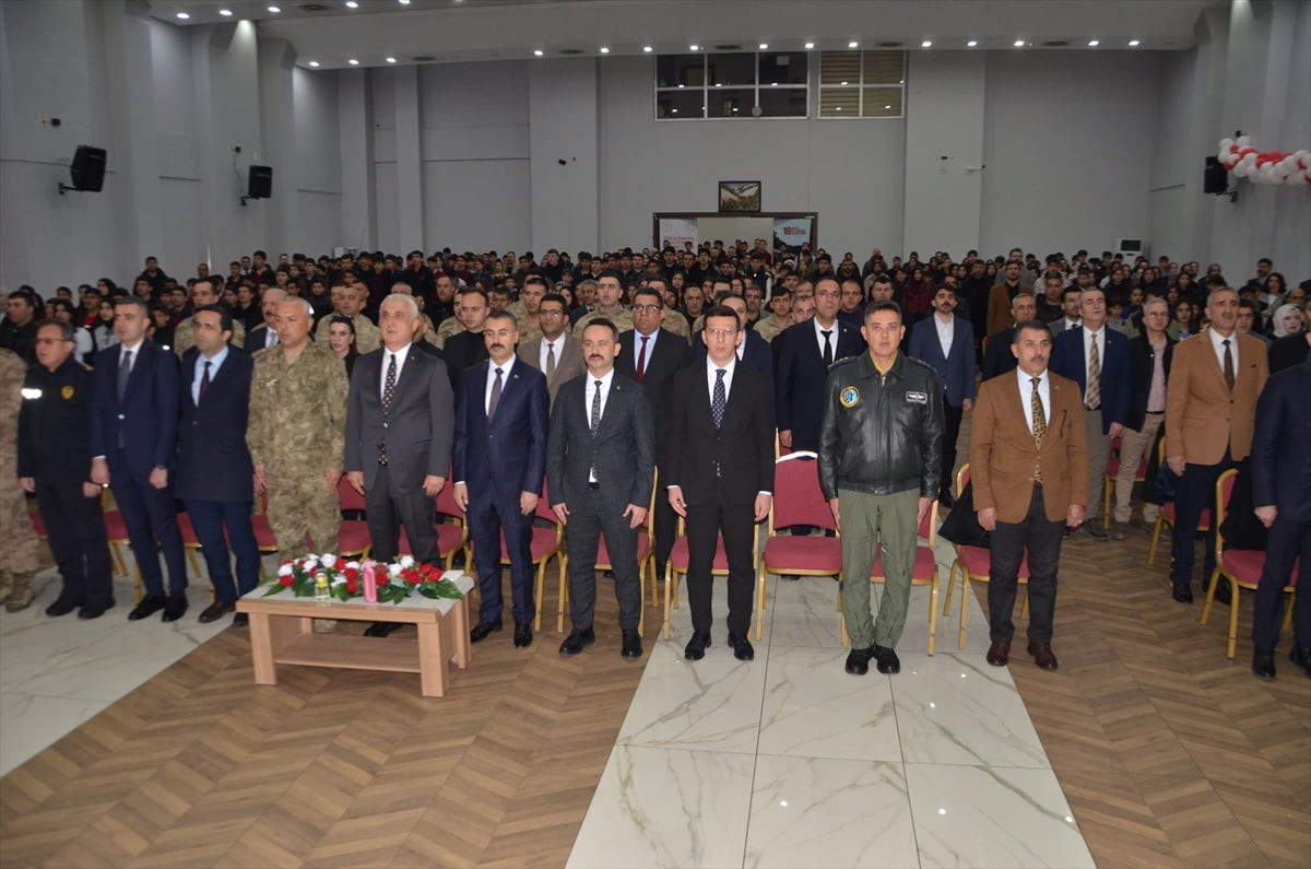 Muş'ta 12 Mart İstiklal Marşı'nın Kabulü ve Mehmet Akif Ersoy'u Anma Günü dolayısıyla Öğretmenevi...