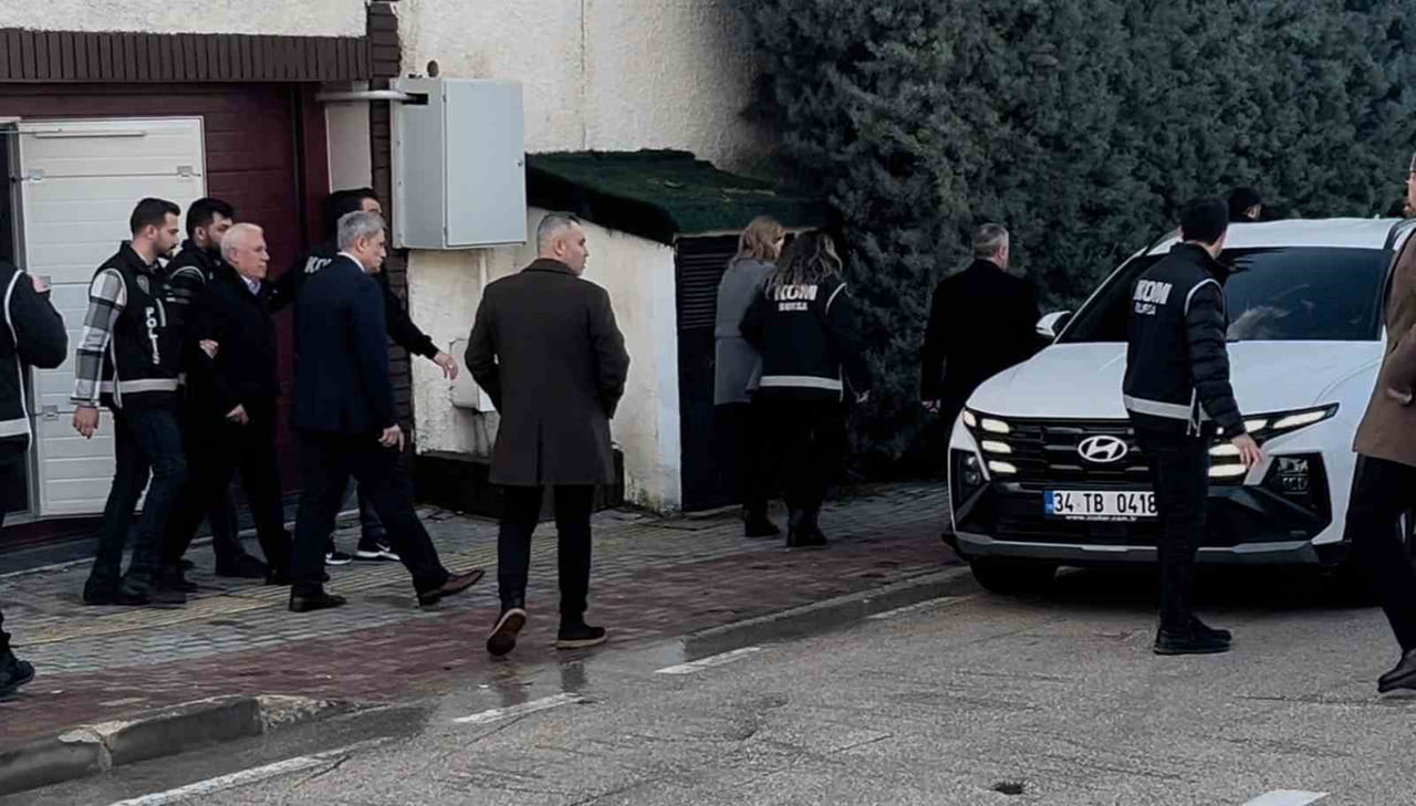 MUSTAFA BOZBEY TUTUKLANDI