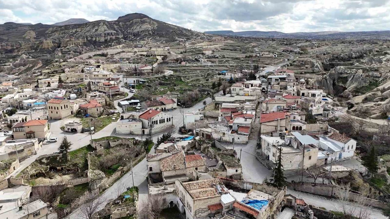 MUSTAFAPAŞA YENİDEN BELEDİYE OLMA HAKKI KAZANIRKEN, BELDE HALKI 7 HAZİRANDA SANDIK BAŞINA...