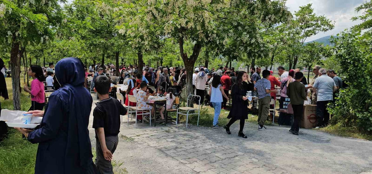 MUŞ’UN HASKÖY İLÇESİNDE FATİH SULTAN MEHMET İMAM HATİP ORTAOKULU TARAFINDAN GELENEKSEL YILSONU...