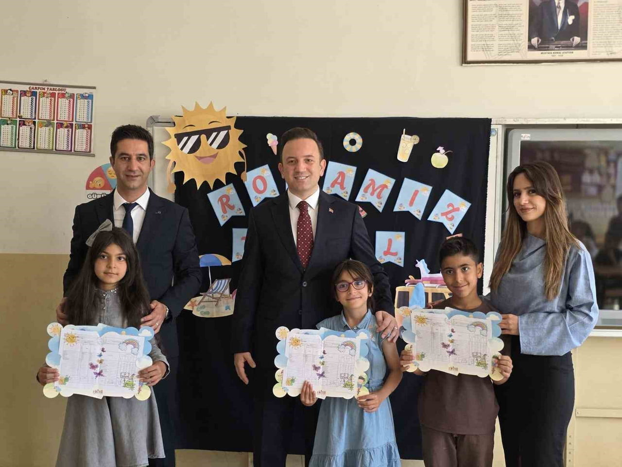 MUŞ’UN MALAZGİRT İLÇESİNDE 2025-2026 EĞİTİM ÖĞRETİM YILININ SONA ERMESİYLE BİRLİKTE ÖĞRENCİLER...