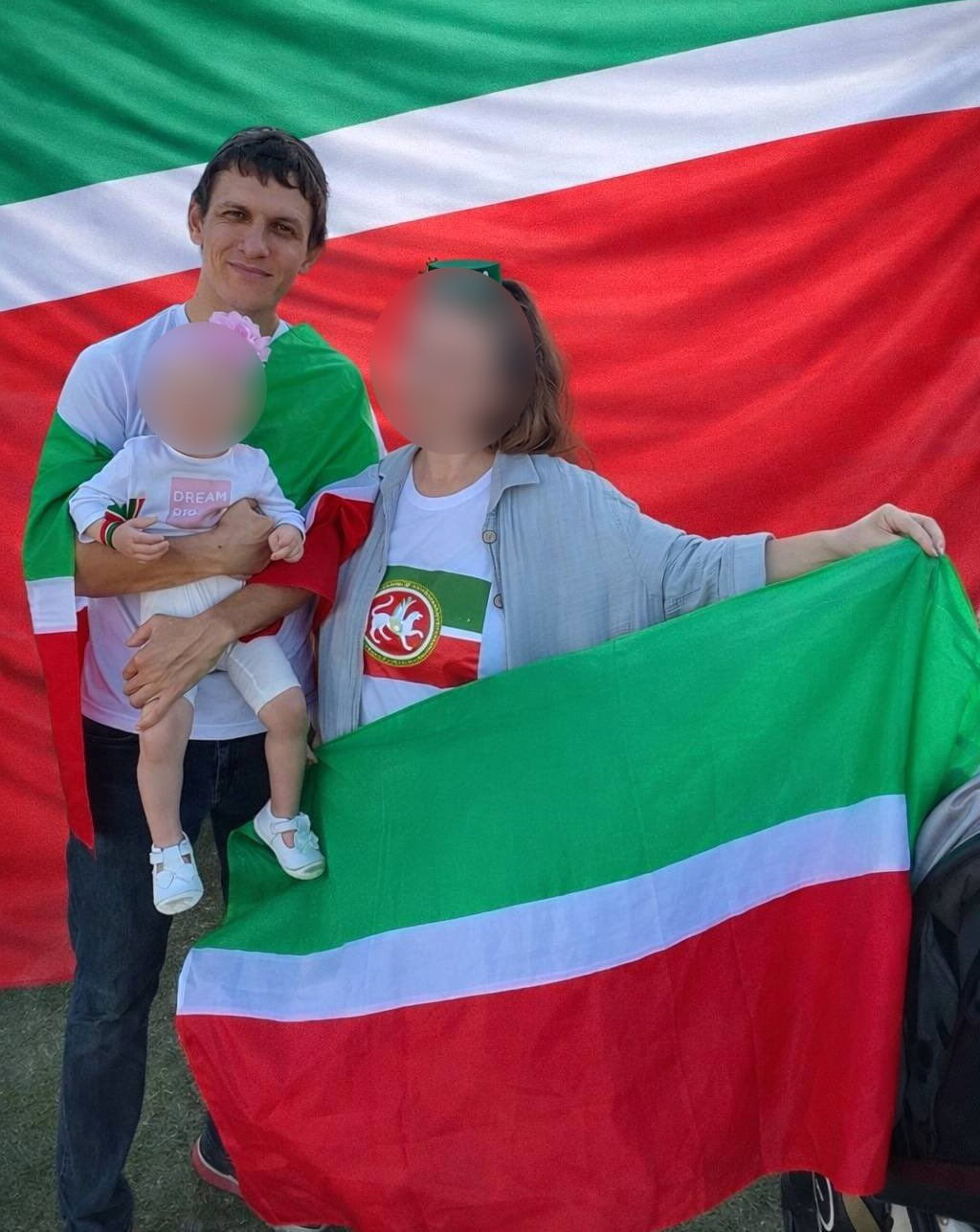 NAİL NABİULLİN VE AİLESİ