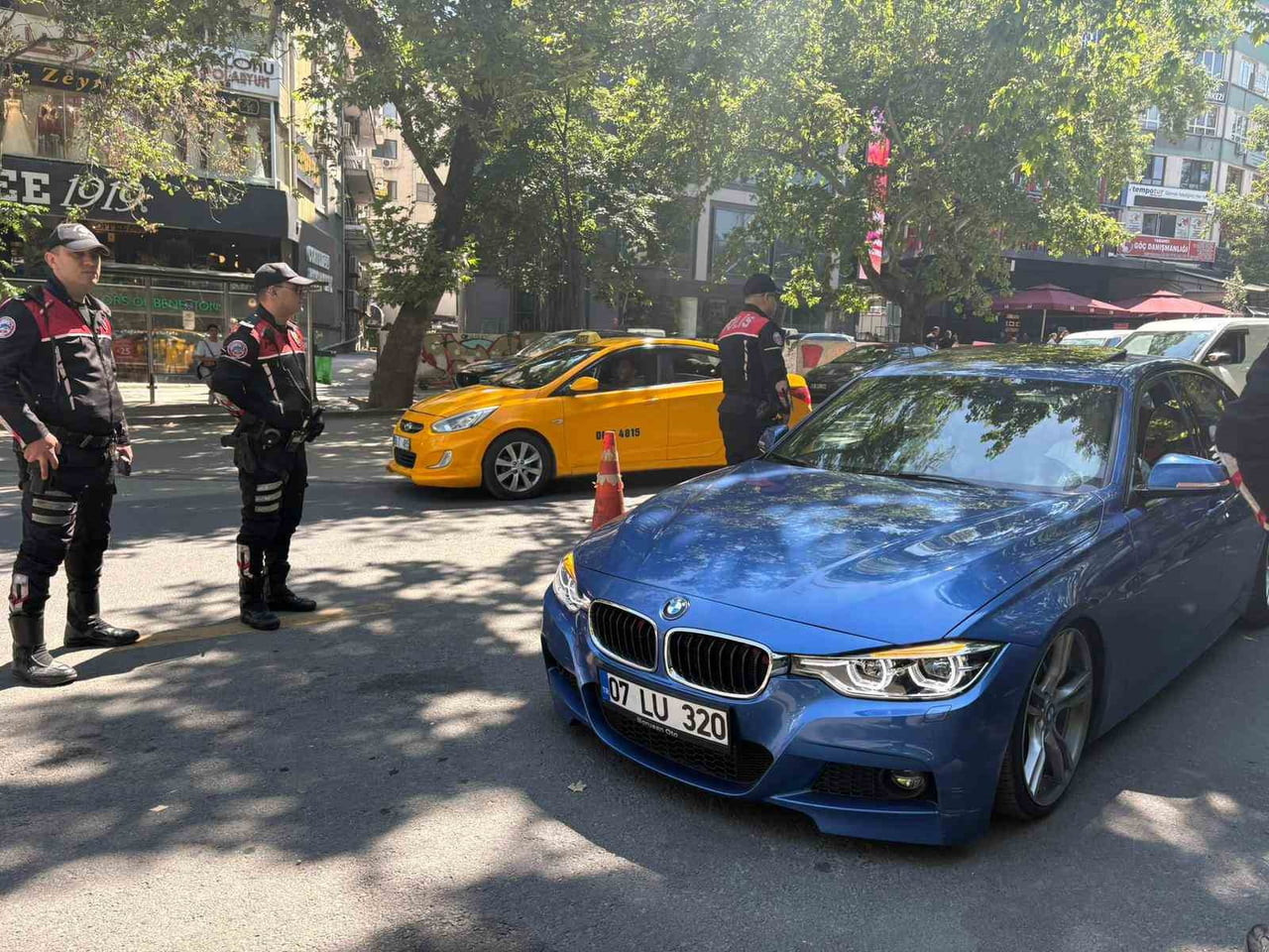 NATO LİDERLER ZİRVESİ DOLAYISIYLA BAŞKENTTE GÜVENLİK TEDBİRLERİ ARTIRILIRKEN, POLİS EKİPLERİ...