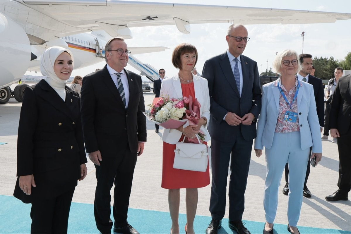NATO LİDERLER ZİRVESİ KAPSAMINDA, ALMANYA ŞANSÖLYESİ FRİEDRİCH MERZ VE DANİMARKA BAŞBAKANI METTE...