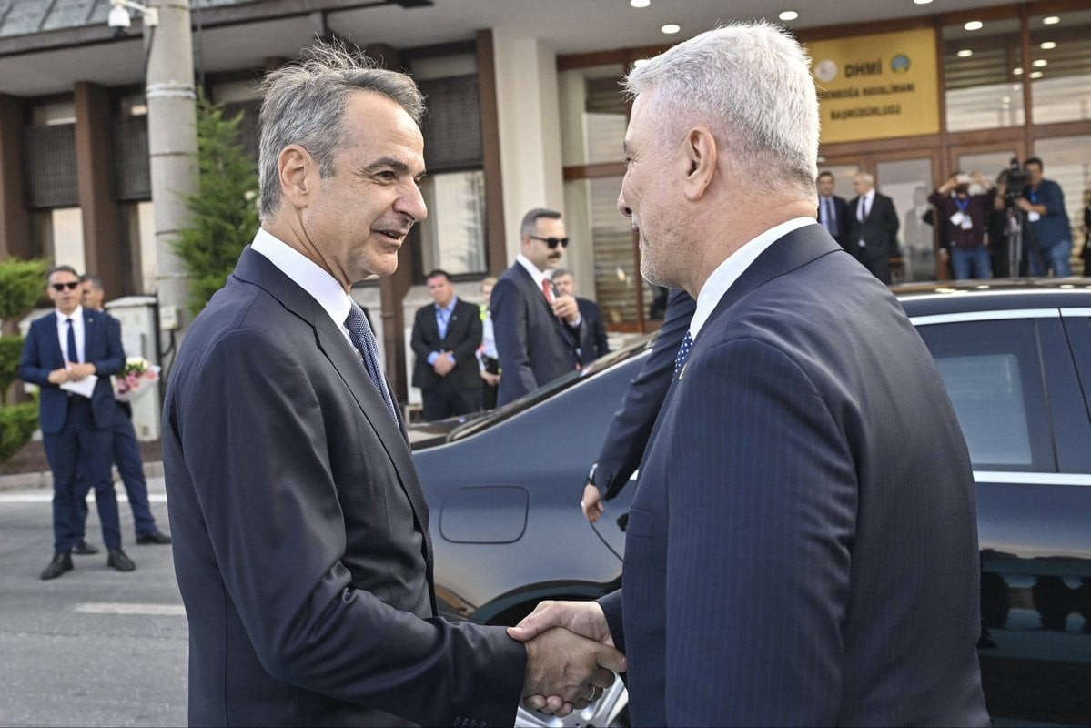 NATO LİDERLER ZİRVESİ KAPSAMINDA, FRANSA CUMHURBAŞKANI EMMANUEL MACRON VE YUNANİSTAN BAŞBAKANI...