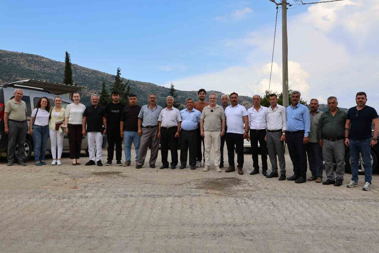 NAZİLLİ'NİN SADECE MERKEZ MAHALLELERİNDEN İBARET OLMADIĞINI VURGULAYAN BELEDİYE BAŞKANI DR....