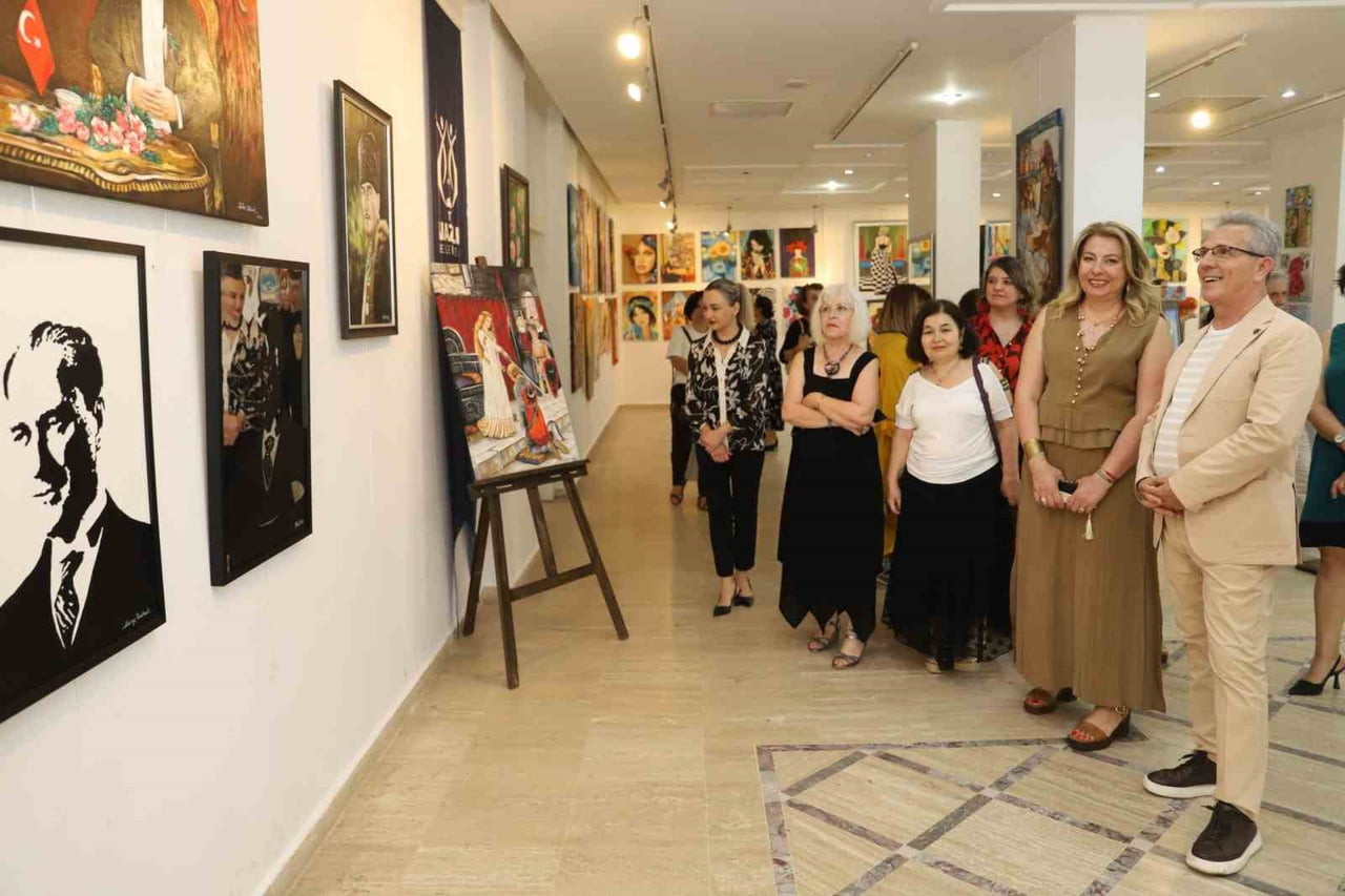 NAZİLLİ’DE YAĞLI BOYA RESİM SERGİSİ AÇILDI