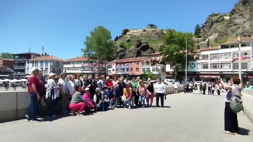 Nenehatun mezunları yarım asır sonra 'dünyanın merkezi' Çorum'da buluştu