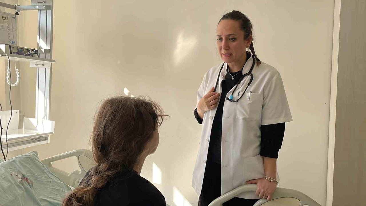 NEÜ TIP FAKÜLTESİ ÇOCUK ENFEKSİYON HASTALIKLARI BİLİM DALI BAŞKANI DOÇ. DR. ÖZGE METİN AKCAN, GEÇ...