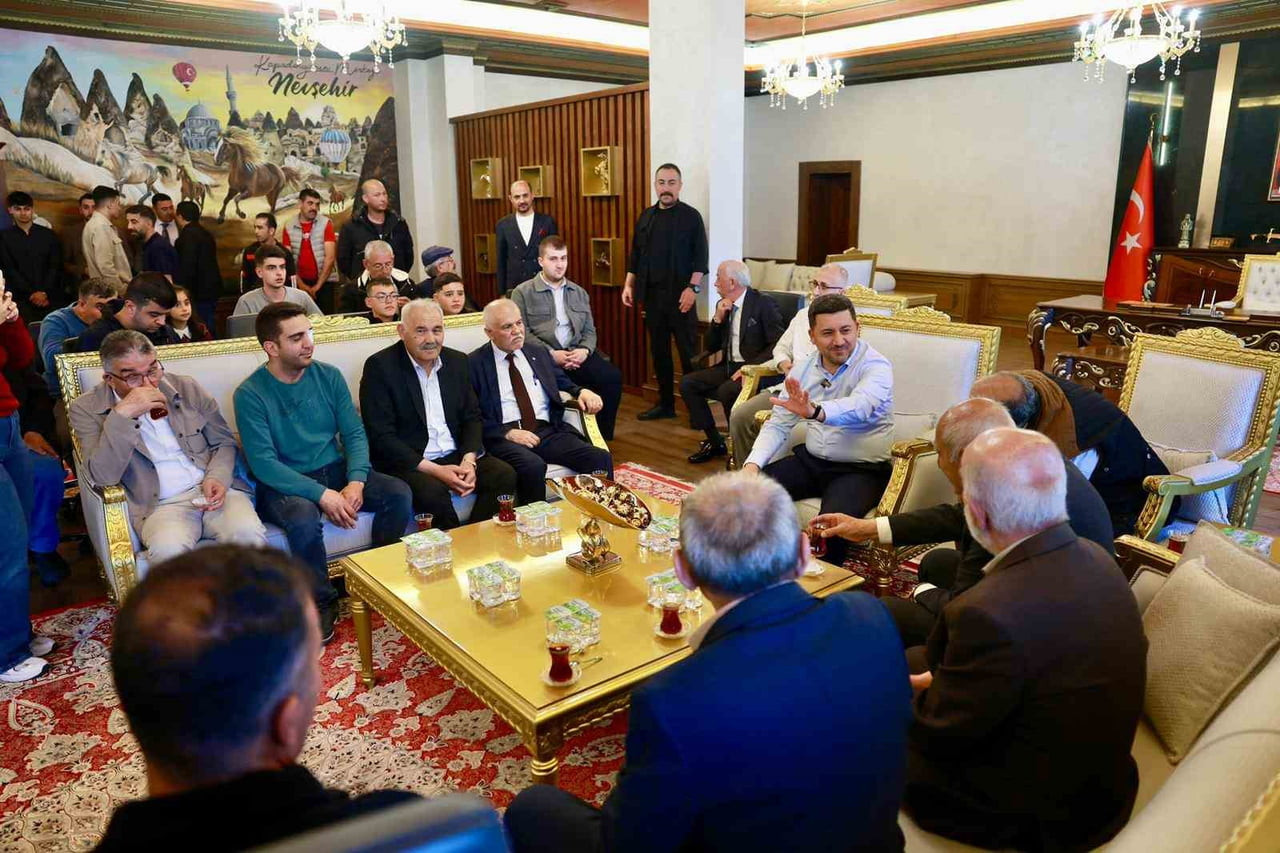 NEVŞEHİR BELEDİYE BAŞKANI RASİM ARI, KURBAN BAYRAMI DOLAYISIYLA DÜZENLENEN BAYRAMLAŞMA...