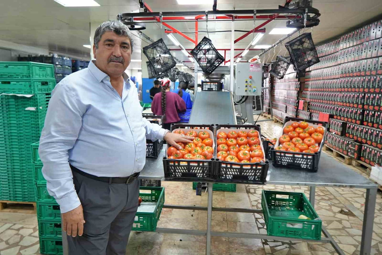NEVZAT AKCAN