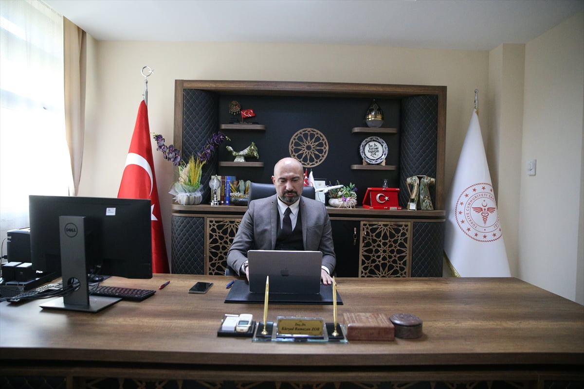 Niğde Ömer Halisdemir Üniversitesi Eğitim ve Araştırma Hastanesi Başhekimi Kürşad Ramazan Zor...