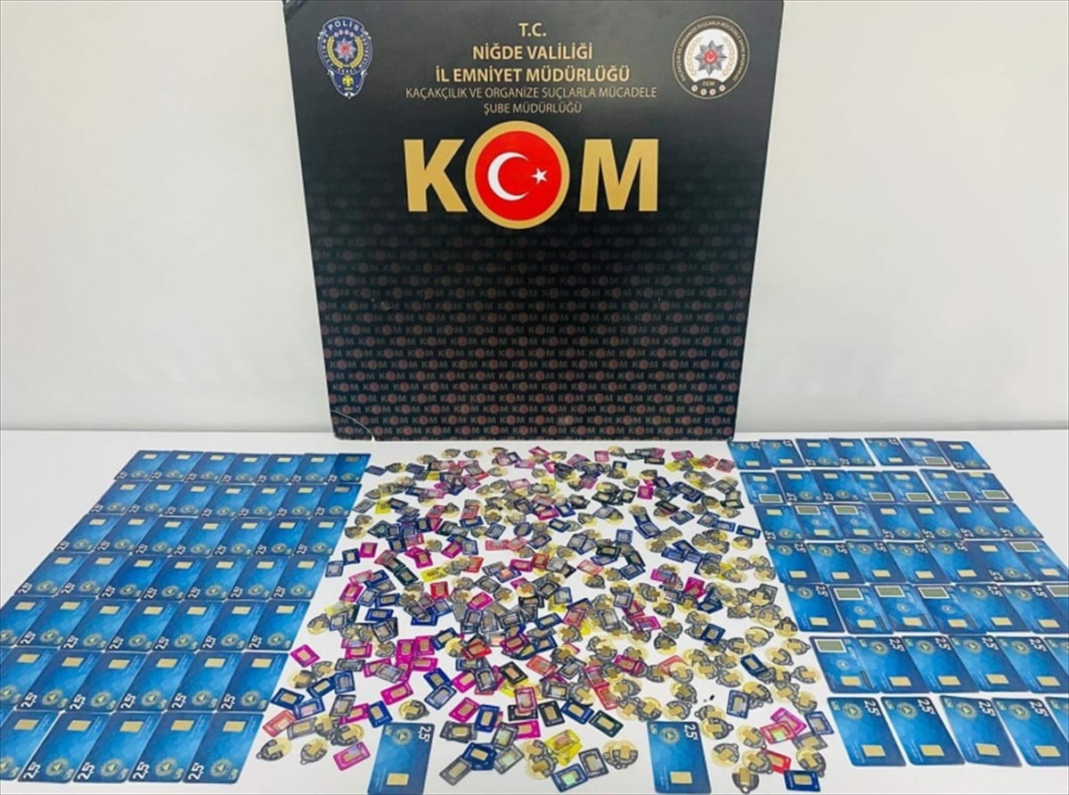 Niğde'de düzenlenen operasyonda 700 gram sahte altın ele geçirildi, 2 zanlı gözaltına...