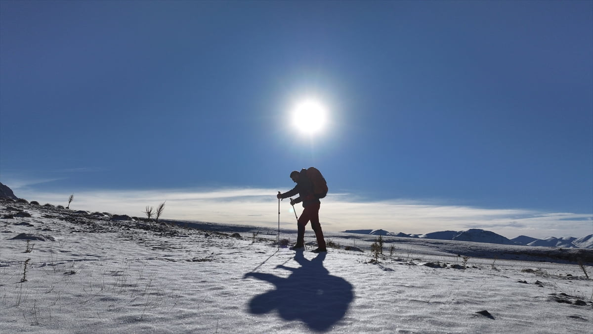 Niğde'de yaşayan 46 yaşındaki Levent Koç, zirve kayıt platformu summitbook verilerine göre son 3...