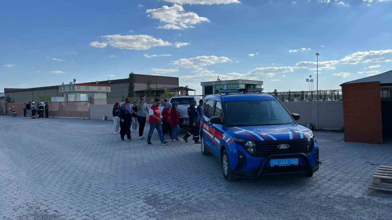 NİĞDE'NİN BOR İLÇESİNE BİR HAVAİ FİŞEK FABRİKASINDA PATLAMA MEYDANA GELDİ. PATLAMADA YARALILARIN...