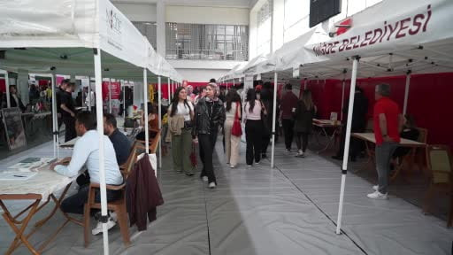 Niğde’de Kariyer ve İstihdam Buluşması'na yoğun ilgi