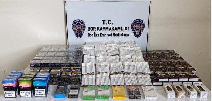 NİĞDE’NİN BOR İLÇESİNDE DÜZENLENEN OPERASYONDA KAÇAK TÜTÜN ÜRÜNLERİ ELE GEÇİRİLİRKEN, 1 ŞÜPHELİ...
