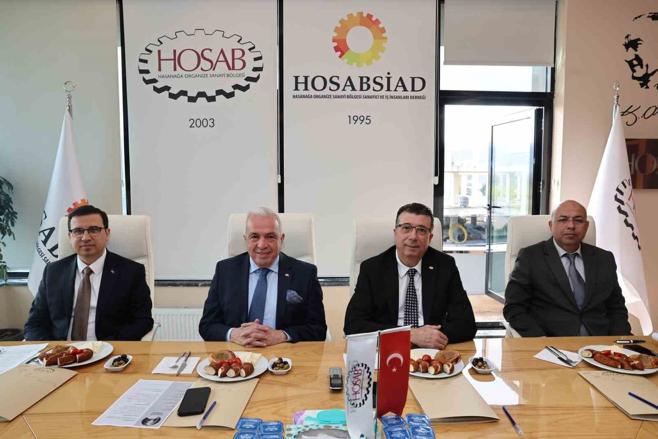 NİLÜFER BELEDİYE BAŞKANI ŞADİ ÖZDEMİR, İLÇEDEKİ ORGANİZE SANAYİ BÖLGELERİNİN (OSB) YÖNETİCİLERİYLE...