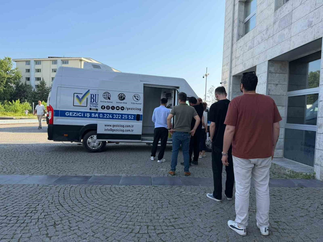 NİLÜFER BELEDİYESİ, ÇALIŞANLARININ SAĞLIĞINI KORUMAK VE GÜVENLİ BİR ÇALIŞMA ORTAMI SAĞLAMAK...