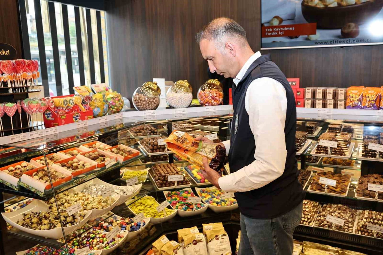 NİLÜFER BELEDİYESİ, KURBAN BAYRAMI ÖNCESİNDE VATANDAŞLARIN SAĞLIKLI VE GÜVENLİ GIDAYA ULAŞMASI...