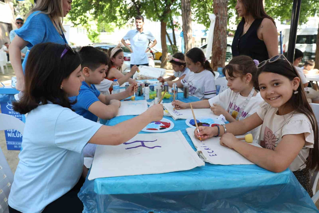 NİLÜFER BELEDİYESİ VE NİLÜFER KENT KONSEYİ’NİN DÜNYA ÇEVRE GÜNÜ’NDE DÜZENLEDİĞİ ETKİNLİKTEKİ...