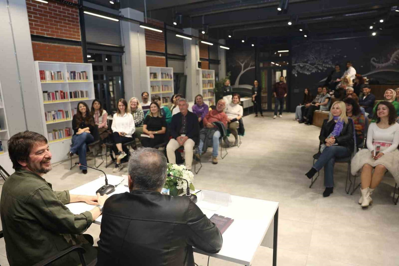 NİLÜFER BELEDİYESİ’NİN DÜZENLEDİĞİ KOZA BULUŞMALARI’NIN KONUĞU OLAN YAZAR HAKAN BIÇAKÇI, SON ÖYKÜ...