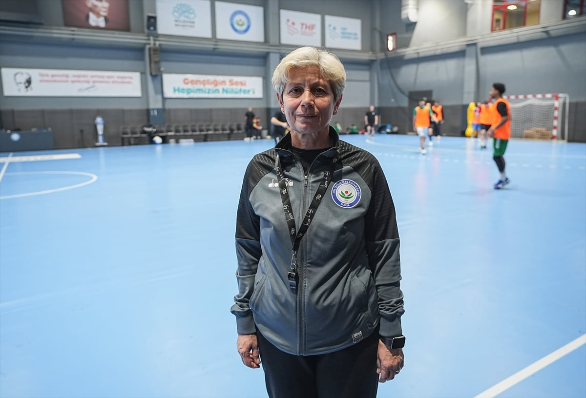 Nilüfer Belediyespor Hentbol Takımı, EHF Erkekler Avrupa Kupası çeyrek final ilk maçında...