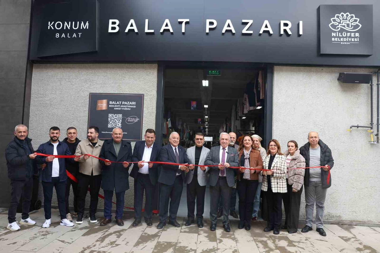 NİLÜFER’İN 8’İNCİ GİYİM PAZARI BALAT’TA AÇILDI NİLÜFER BELEDİYESİ, VATANDAŞLARA UYGUN FİYATLI VE...