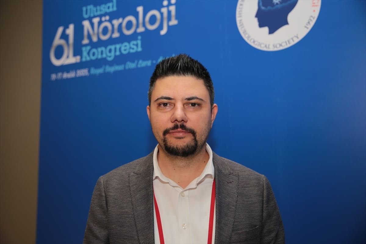 Nöroloji Uzmanı Doç. Dr. Ahmet Onur Keskin, Antalya'da düzenlenen bir sağlık kongresinde, AA...