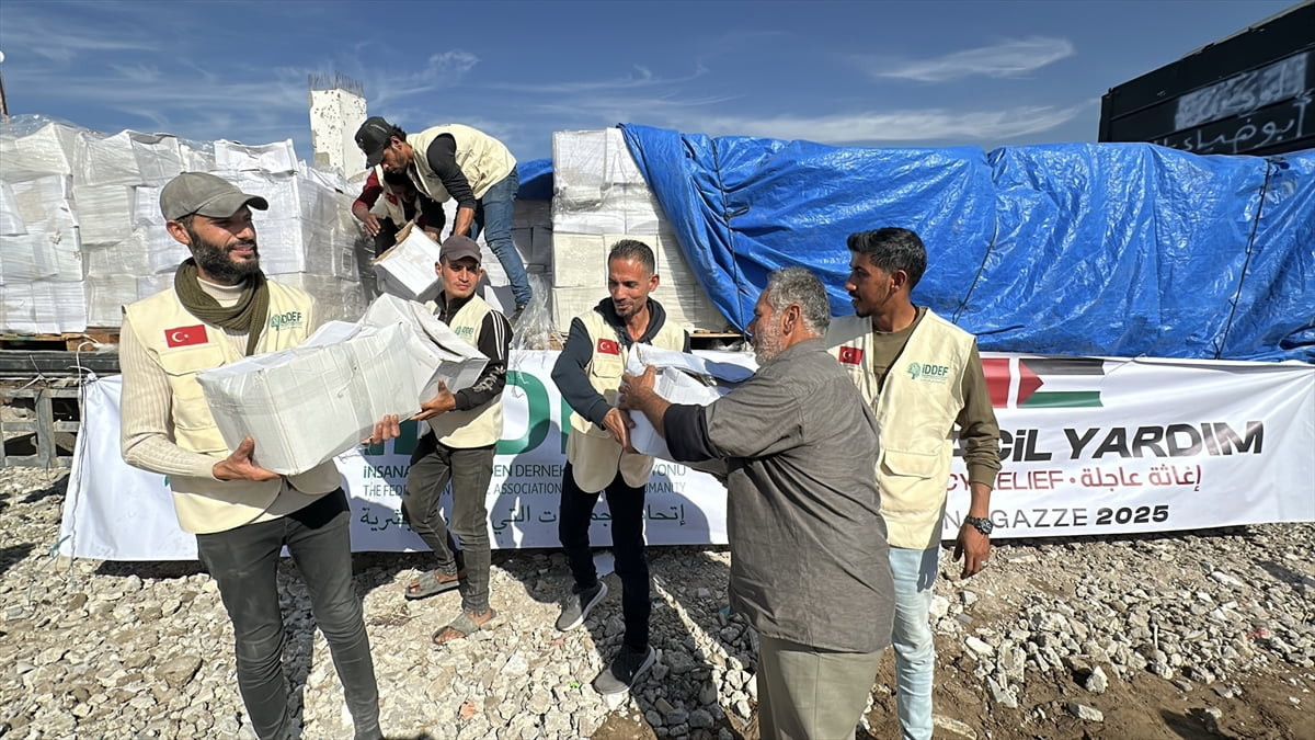nsana Değer Veren Dernekler Federasyonu (İDDEF), ramazanda Gazze başta olmak üzere savaş...