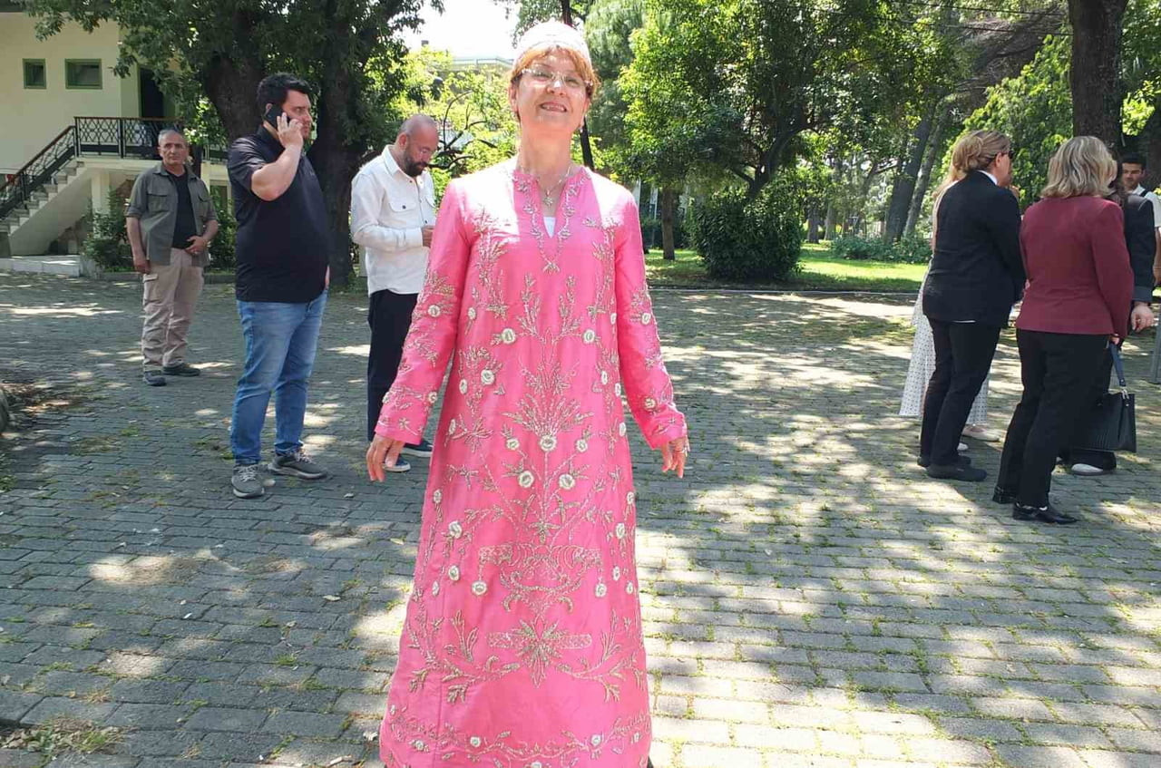 NURŞEN ERTUNÇ VE GELİNLİĞİ